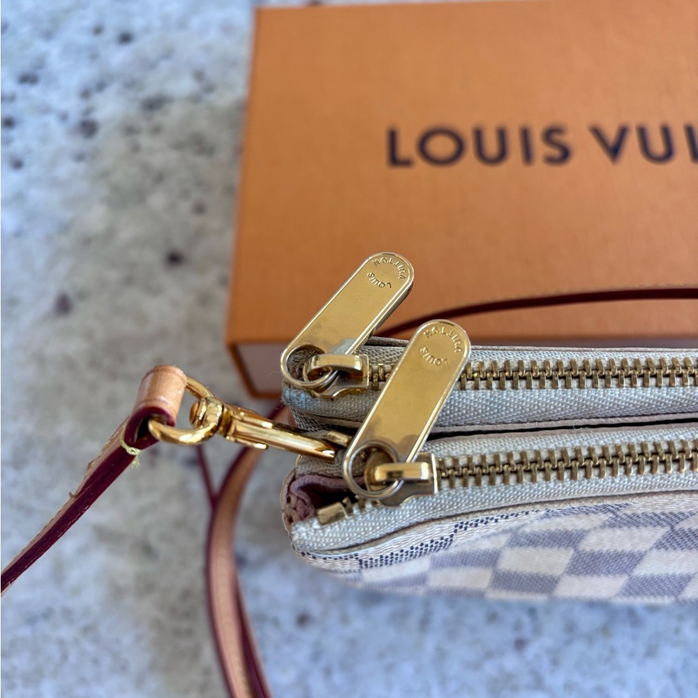 Louis Vuitton Double Zip Pochette Damier Azur - Picture 3 of 16